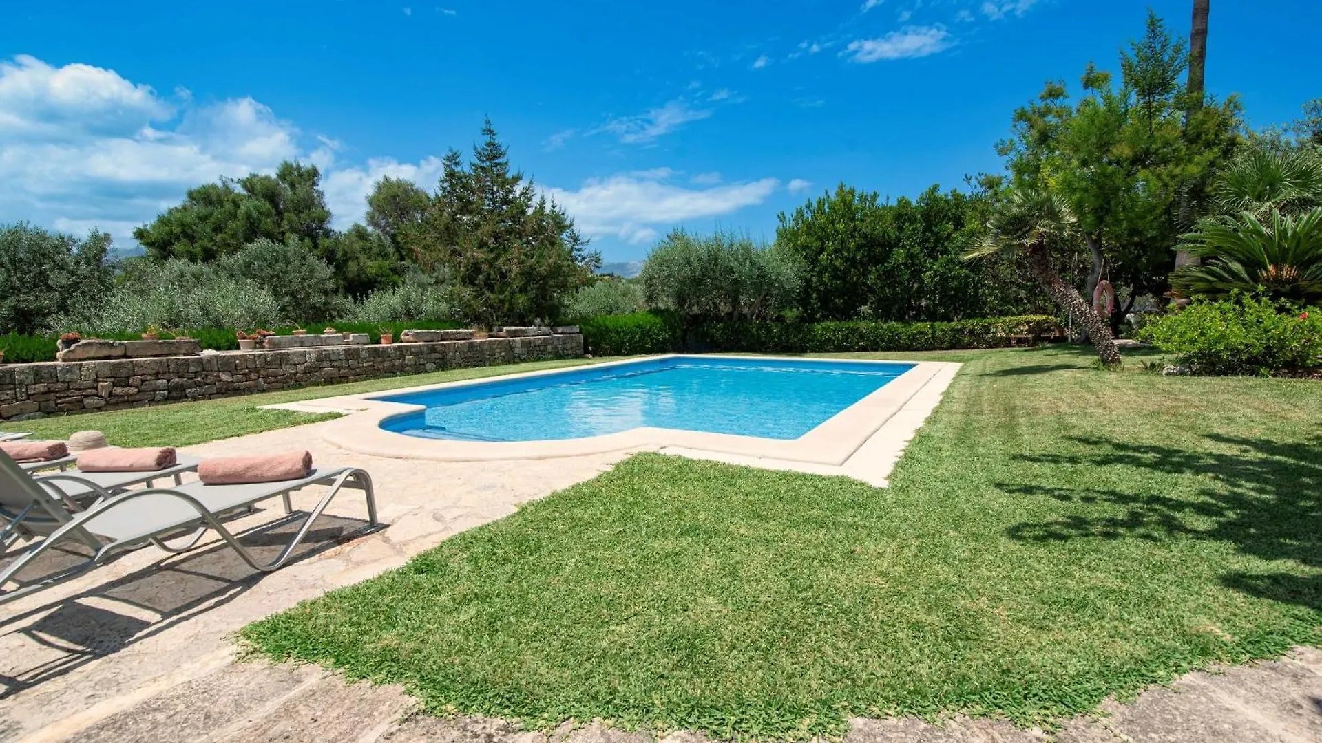 Villa Can Toni By Sealand Villas Pollenca Spain